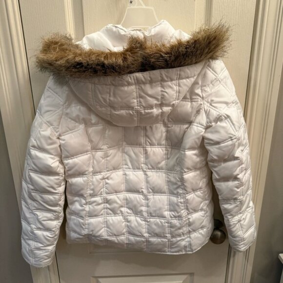 Gap womens puffer coat with fur trimmed hood. Size small - Picture 4 of 5